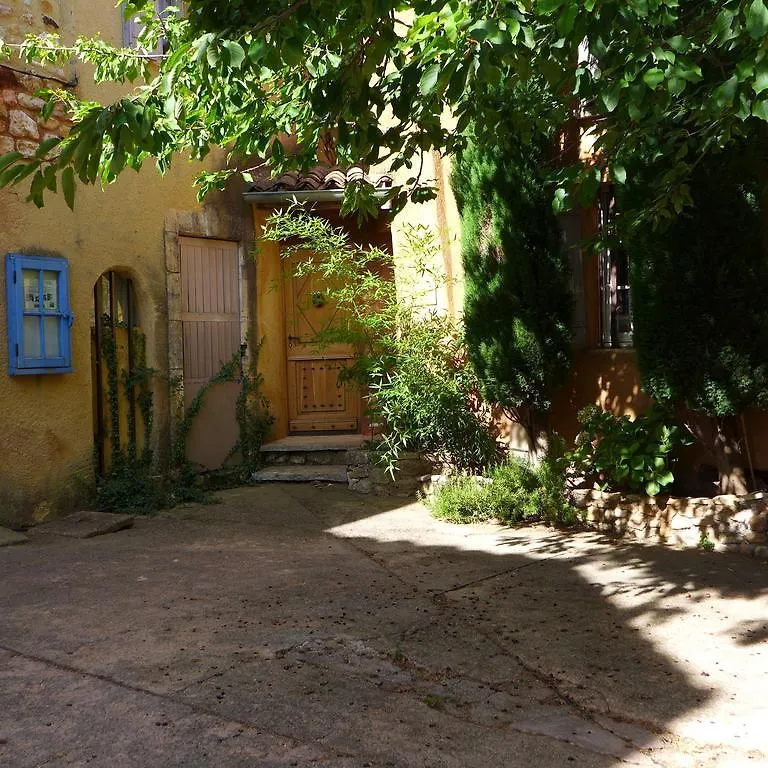 *** Gasthuis Maison D'Hotes Une Hirondelle En Provence Roussillon en Isere Frankrijk